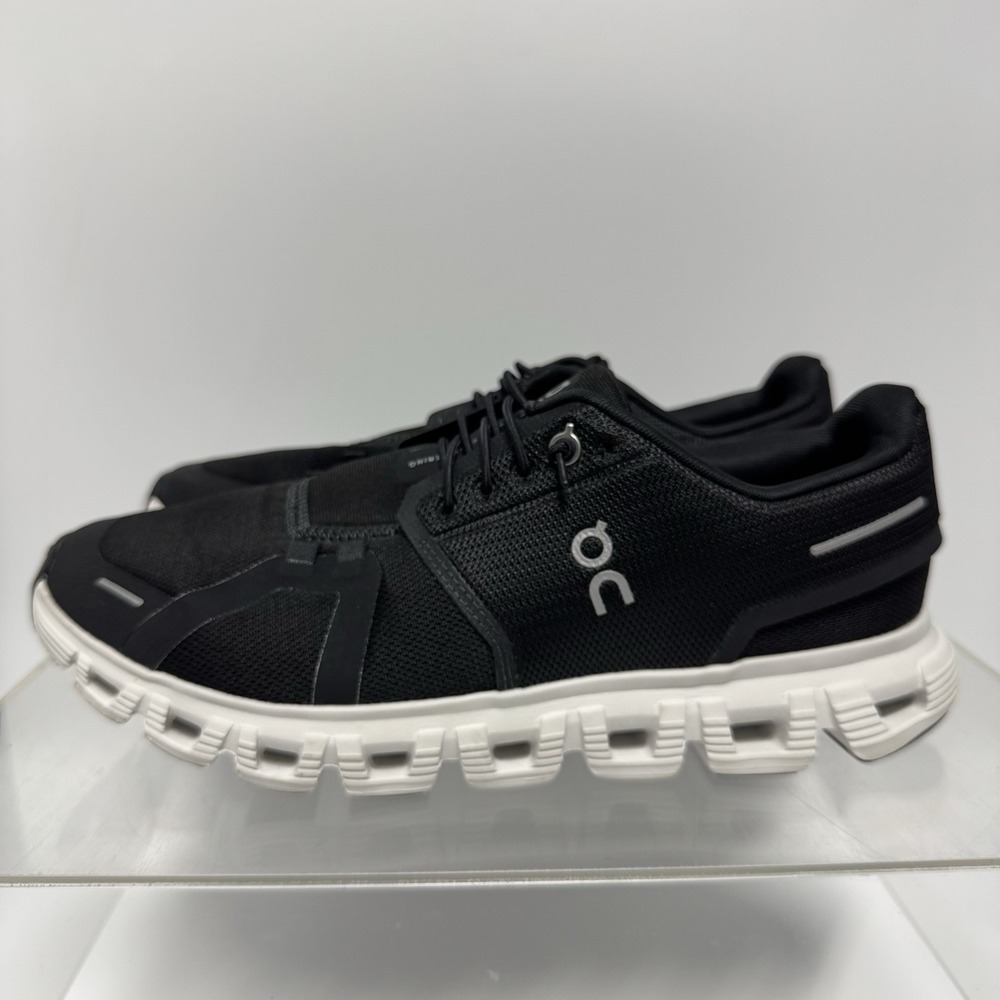 On Running Cloud 6 Black White Athletic Shoes 3WF10060299 Women's Size 9.5